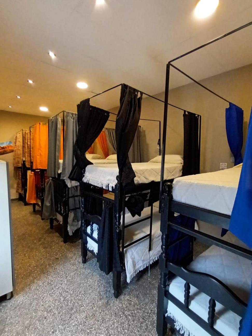Hostel Marilian Salta Luaran gambar